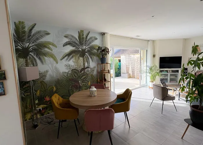 Maison 6 Pers Avec Piscine Proche Des Cascades Du Sautadet Villa *